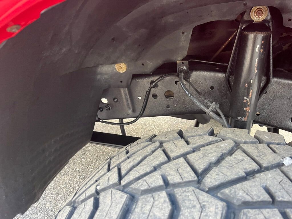 Used 2001 Ford F250 4x4 Regular Cab Super Duty image 47