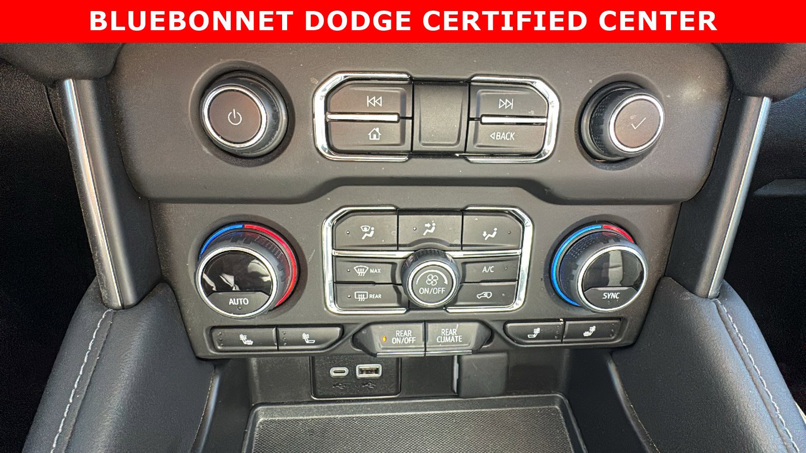 Used 2024 Chevrolet Tahoe Z71 w/ Luxury Package image 21