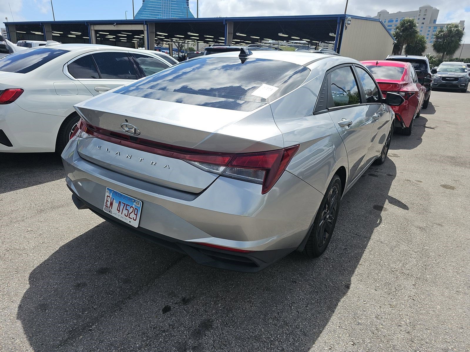 Used 2021 Hyundai Elantra SEL image 6