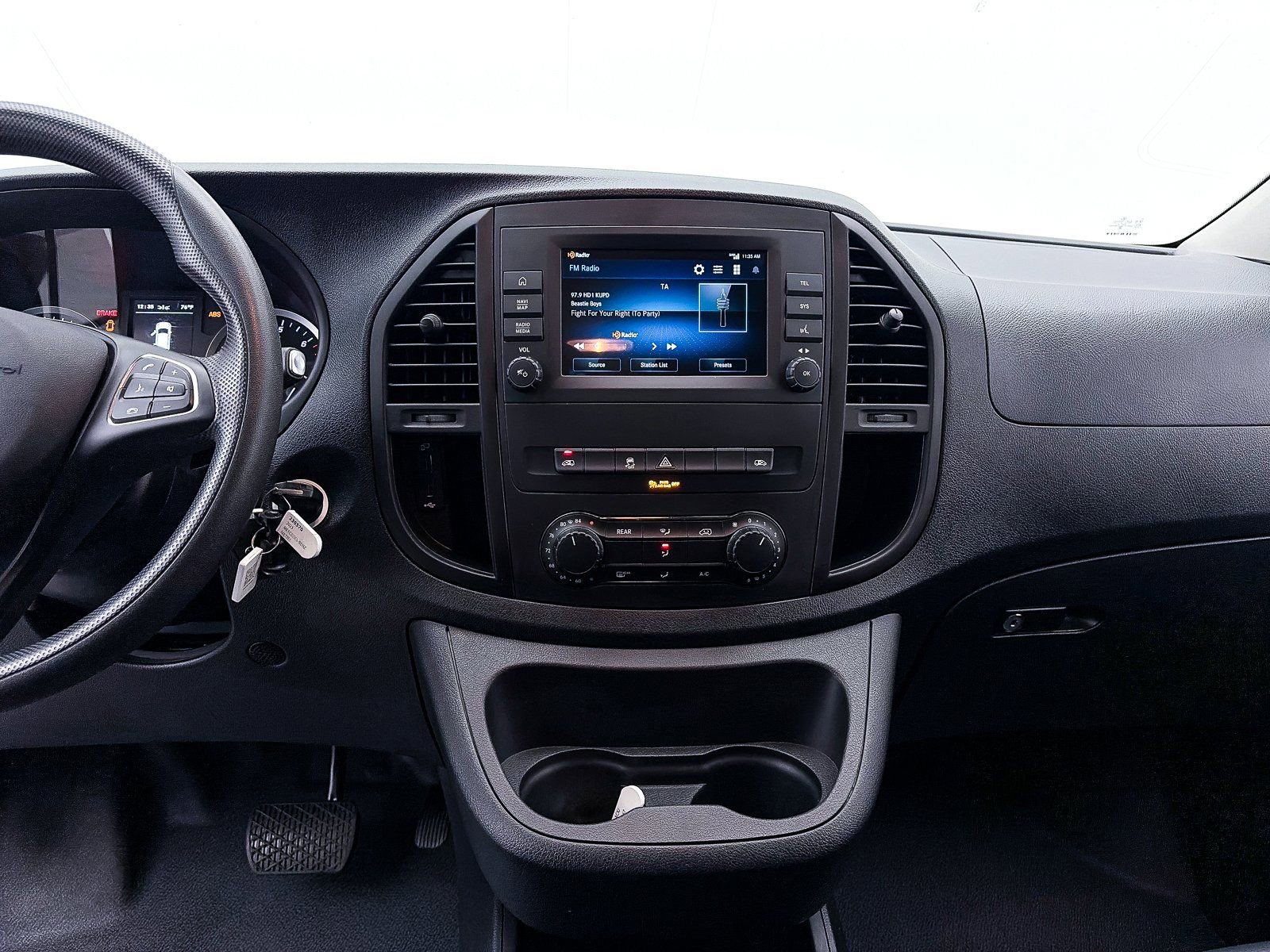 Used 2023 Mercedes-Benz Metris Passenger image 8