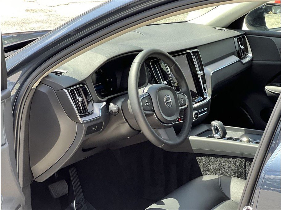 Used 2024 Volvo S60 B5 Core AWD/4WD image 25