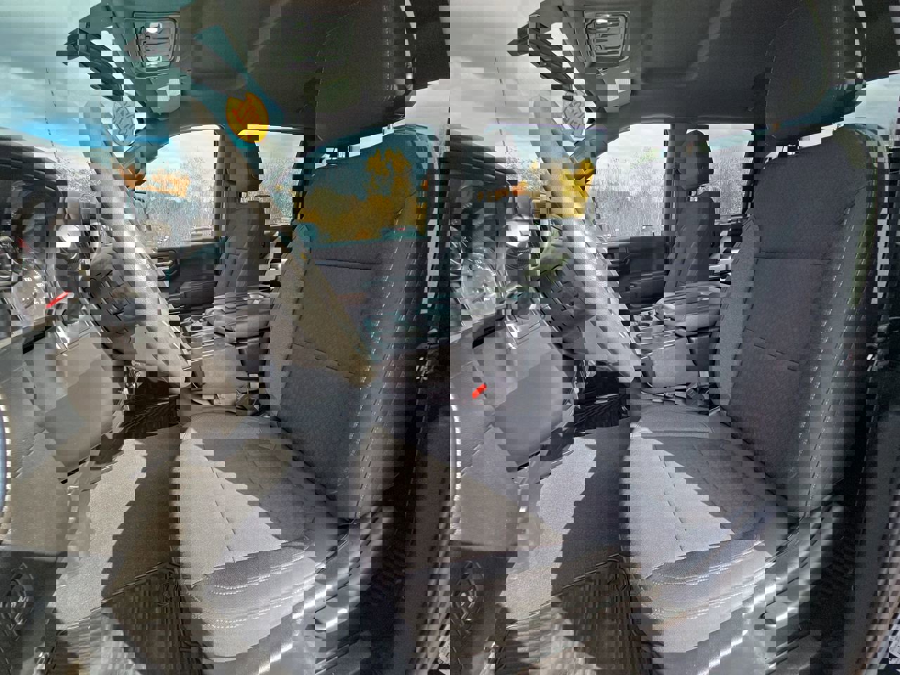 Used 2022 Chevrolet Silverado 2500 LT w/ Snow Plow Prep/Camper Package image 56