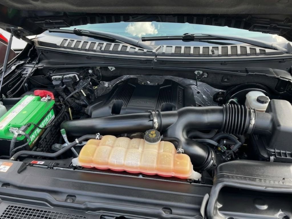 Used 2019 Ford Expedition Max XLT w/ Equipment Group 202A image 11