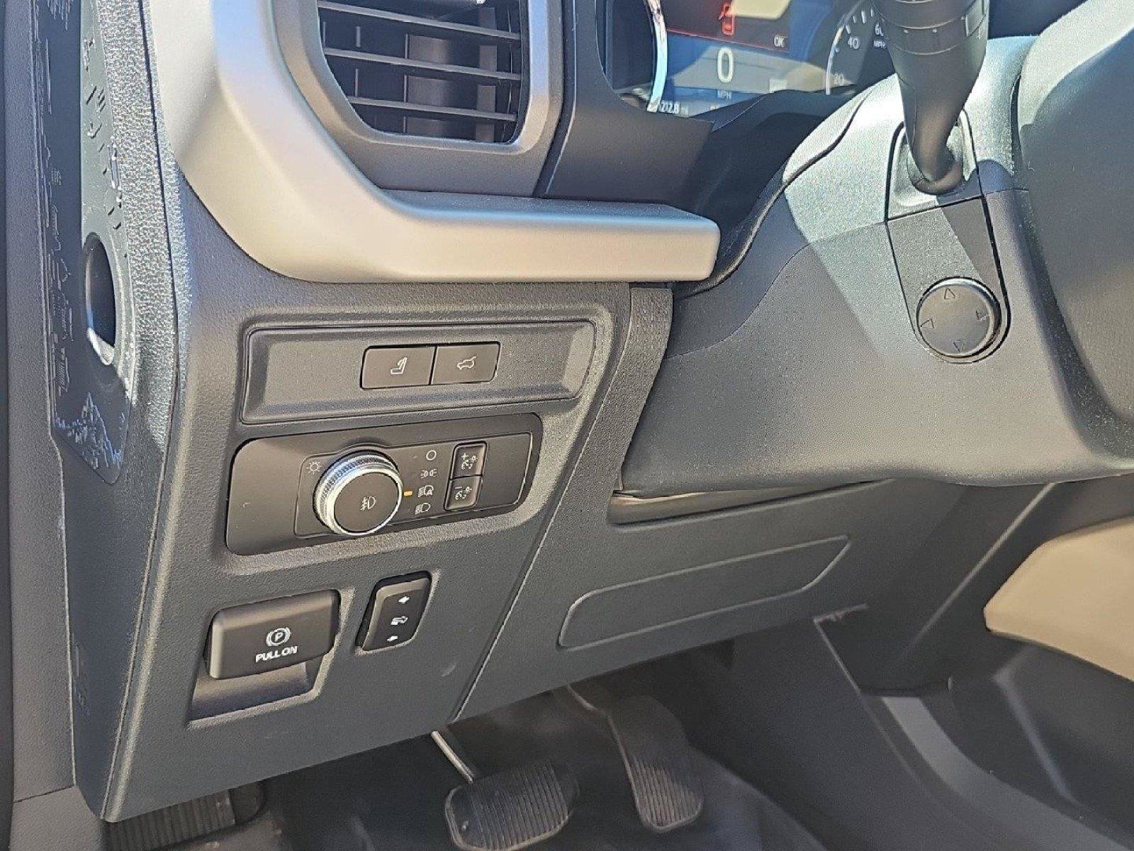 Used 2022 Ford Expedition Max XLT AWD/4WD image 30