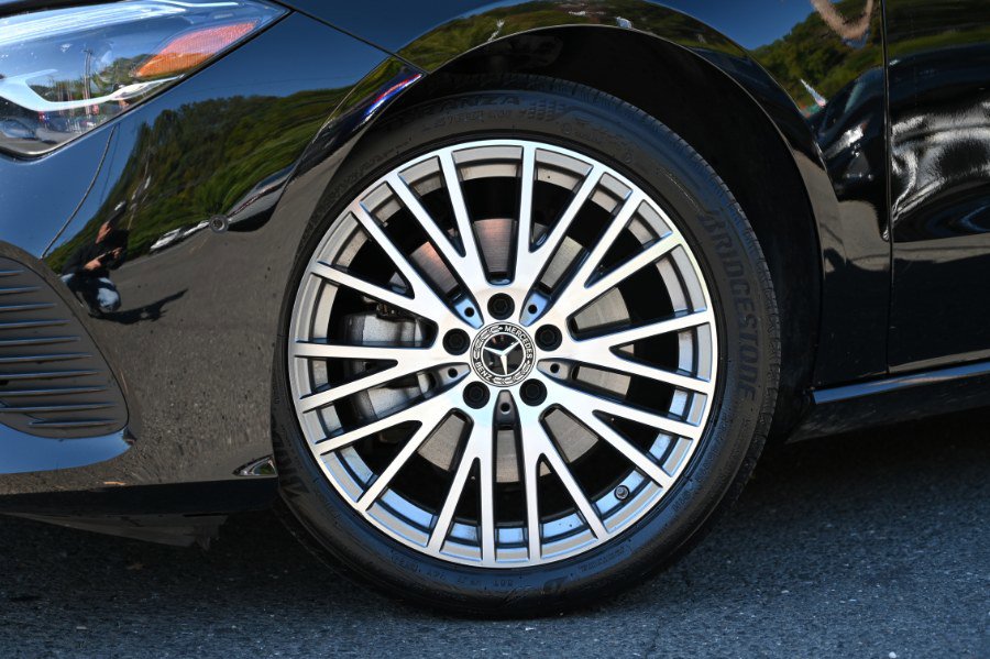 Used 2025 Mercedes-Benz CLA 250 4MATIC image 11