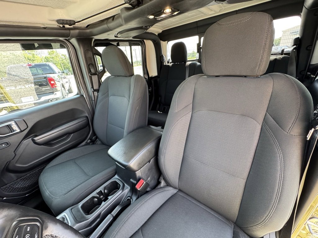 Used 2021 Jeep Gladiator Willys image 19