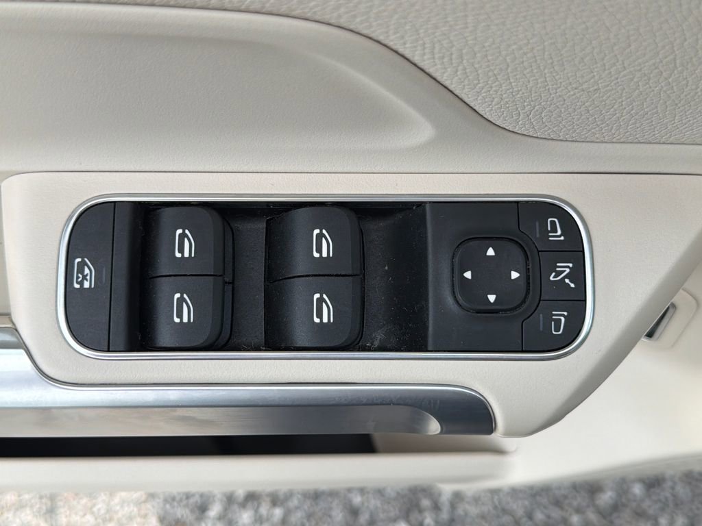 Certified 2023 Mercedes-Benz GLB 250 image 36