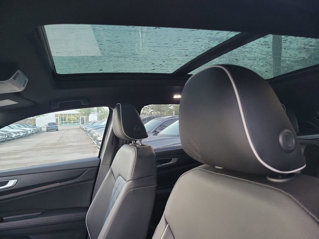 New 2026 Volkswagen Atlas Cross Sport SEL Premium R-Line image 8