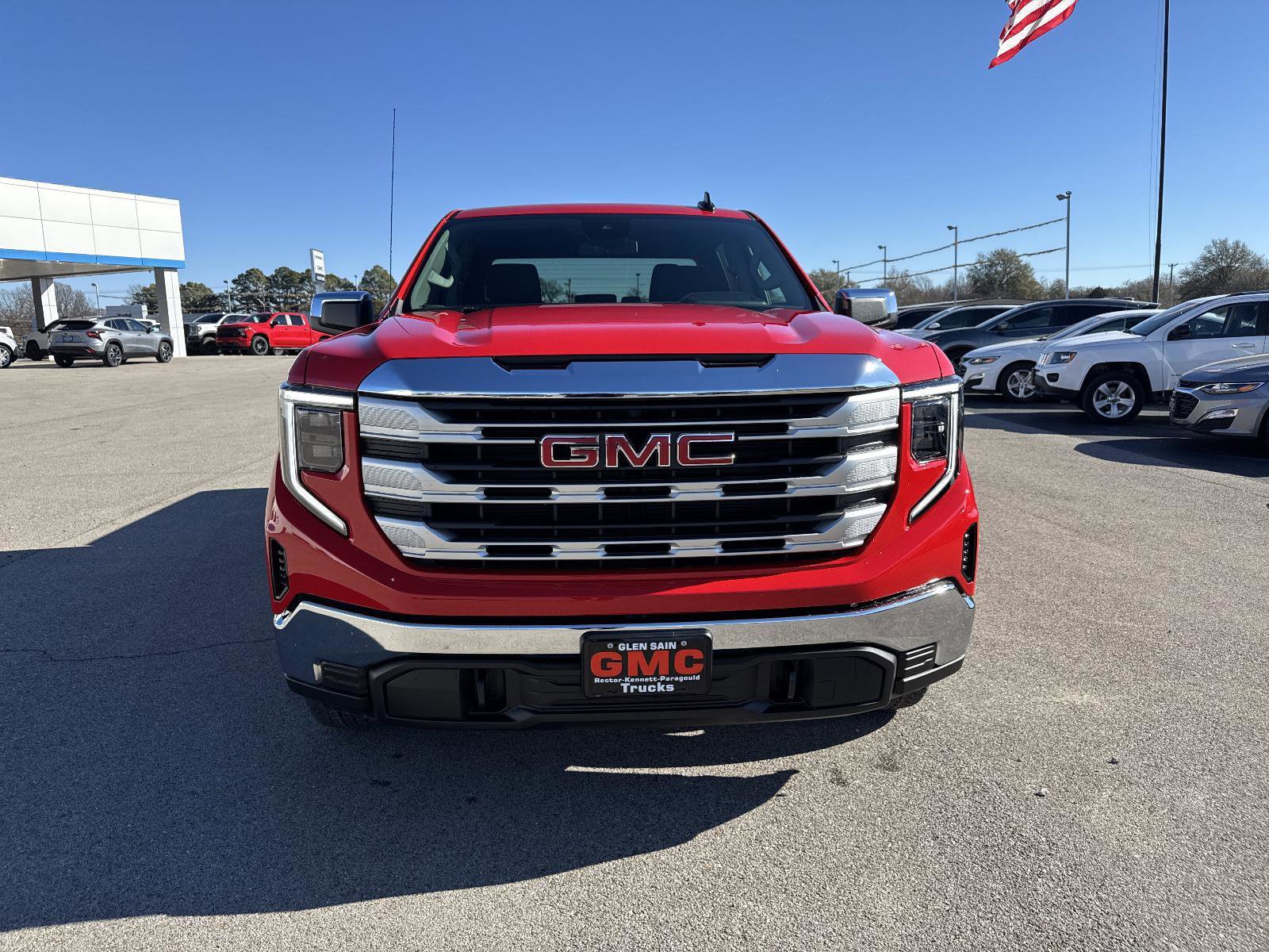 New 2026 GMC Sierra 1500 SLE image 8