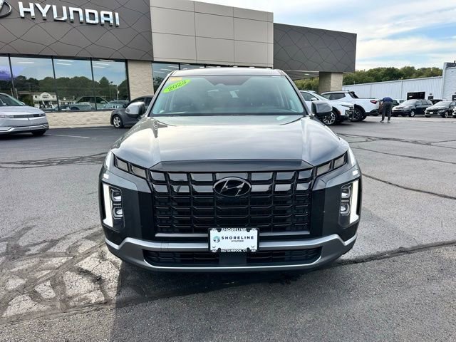 Used 2023 Hyundai Palisade SE image 2