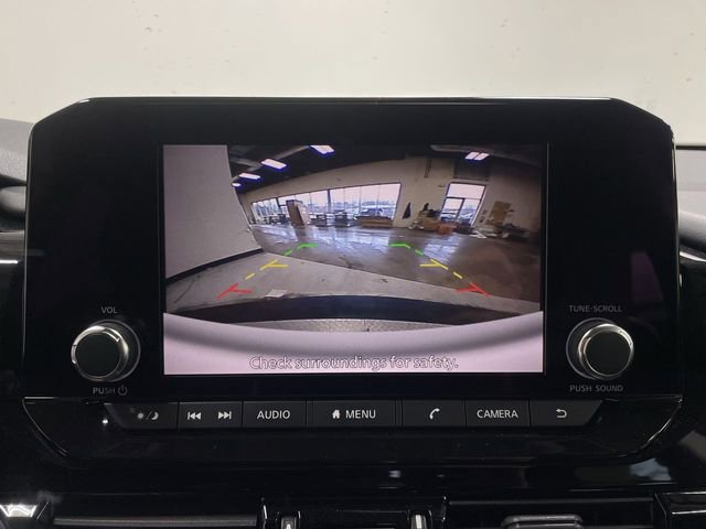 Used 2022 Nissan Pathfinder SV image 17