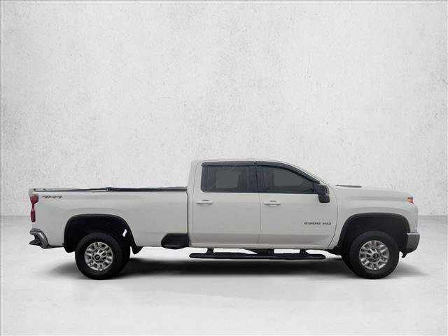 Used 2022 Chevrolet Silverado 2500 LT w/ Convenience Package AWD/4WD image 4