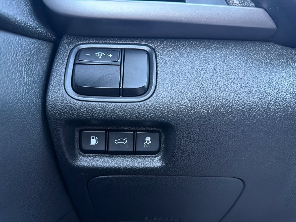 Used 2017 Kia Optima LX FWD image 22