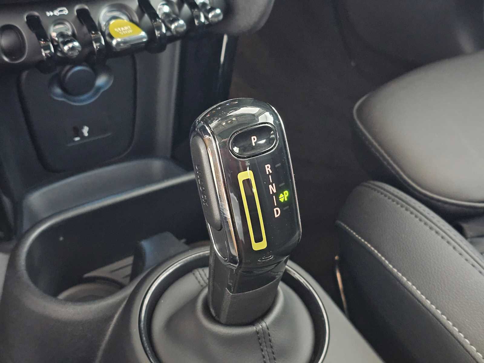 Used 2024 MINI Cooper SE image 28