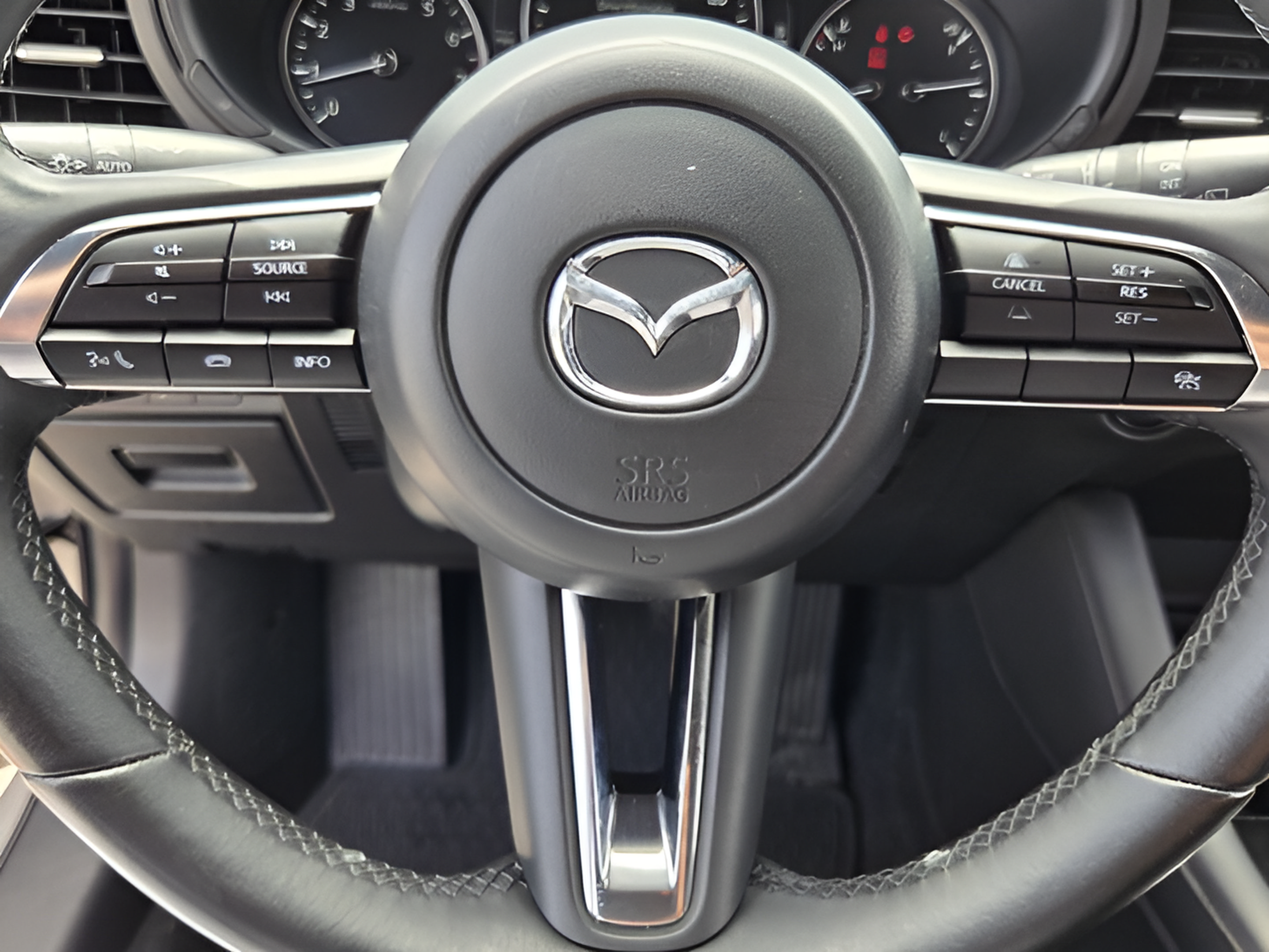 Used 2024 MAZDA MAZDA3 s FWD image 24