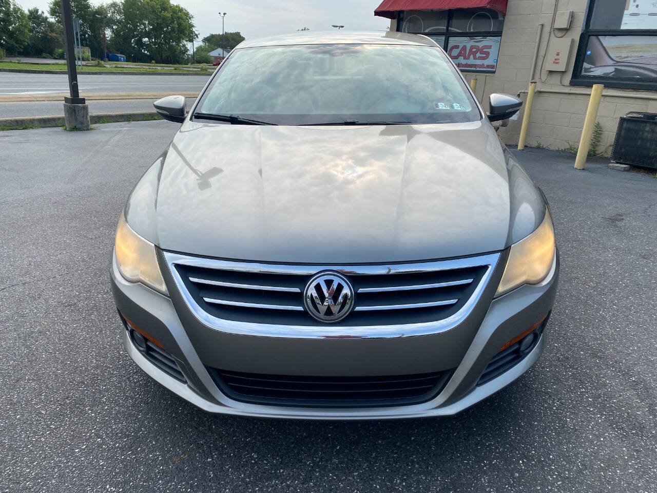 Used 2010 Volkswagen CC Sport FWD image 8