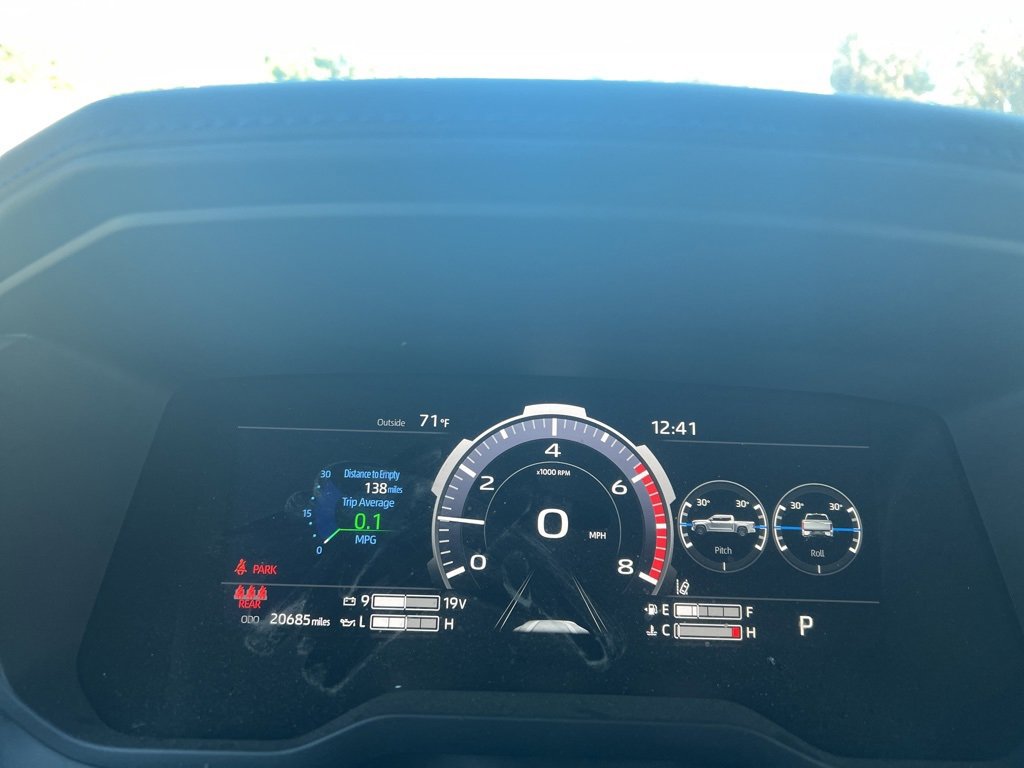 Used 2025 Toyota Tundra Platinum image 18