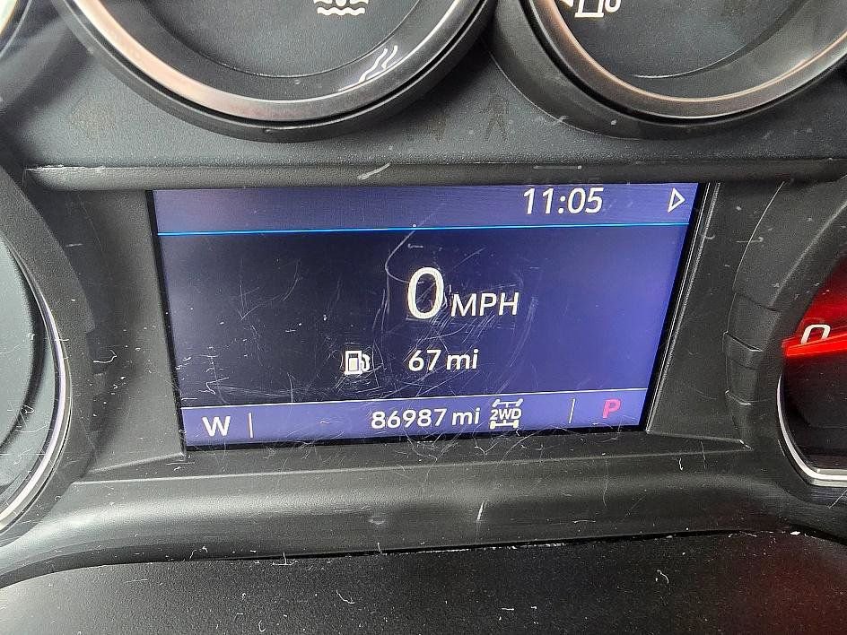 Used 2021 Chevrolet Silverado 1500 LT w/ Z71 Off-Road Package image 14