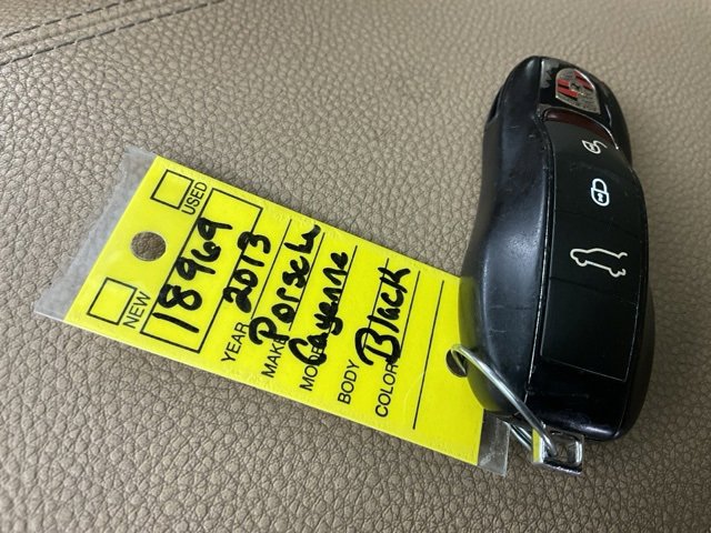 Used 2013 Porsche Cayenne image 32