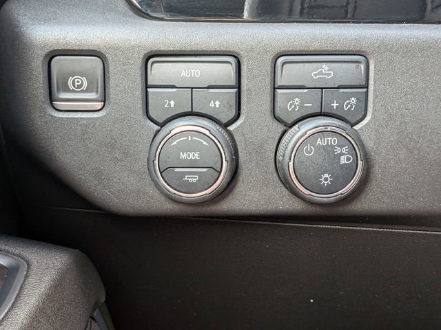 Used 2025 Chevrolet Silverado 1500 LT image 31