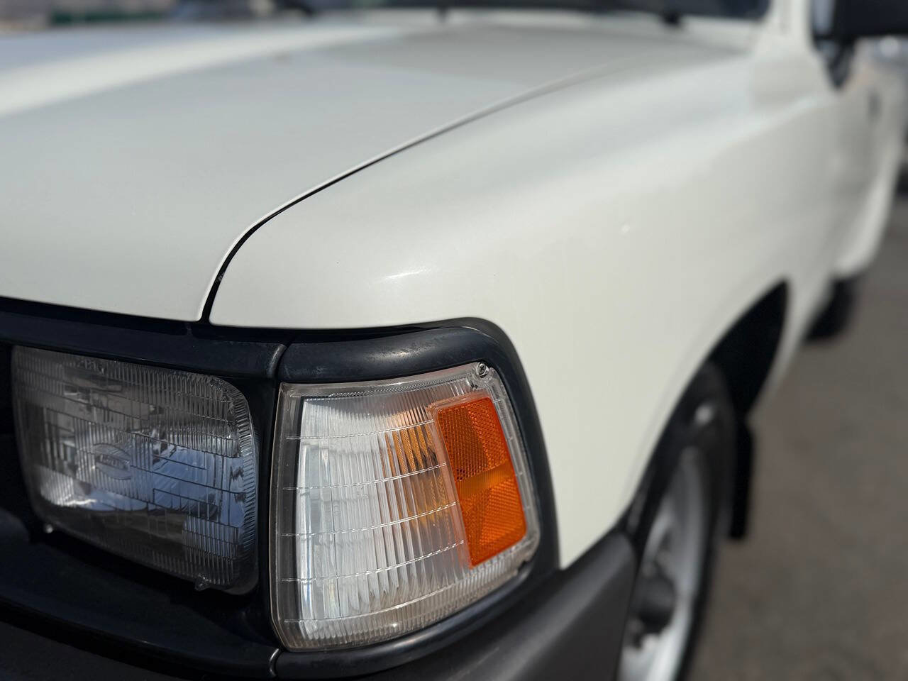 Used 1991 Toyota Pickup 2WD Regular Cab image 68