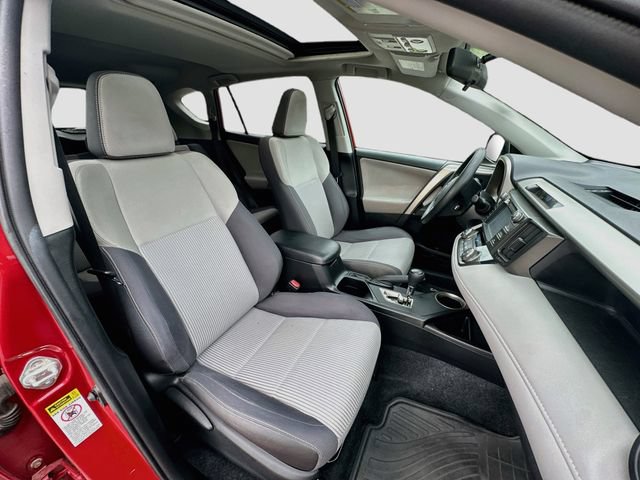 Used 2014 Toyota RAV4 XLE AWD/4WD image 26