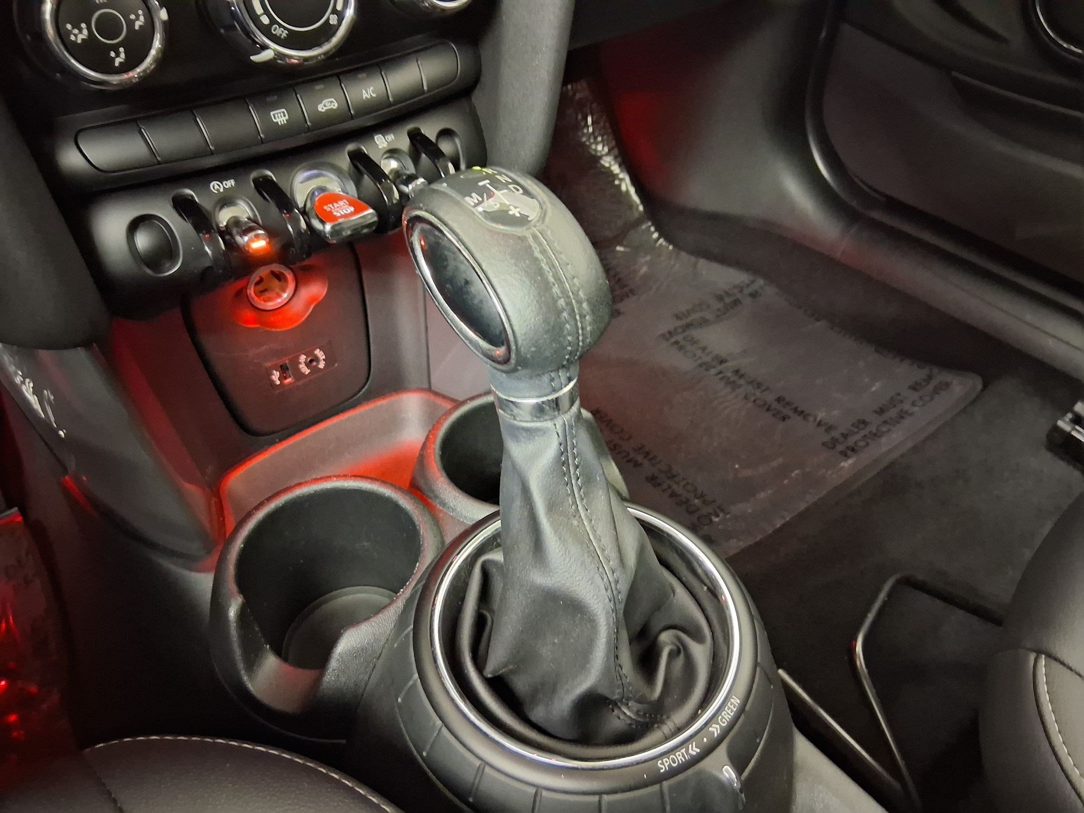 Used 2014 MINI Cooper 2-Door Hardtop FWD image 15