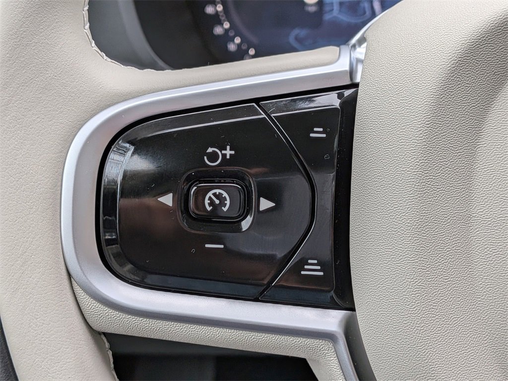 New 2026 Volvo XC60 T8 Ultra w/ Protection Package Premier image 28