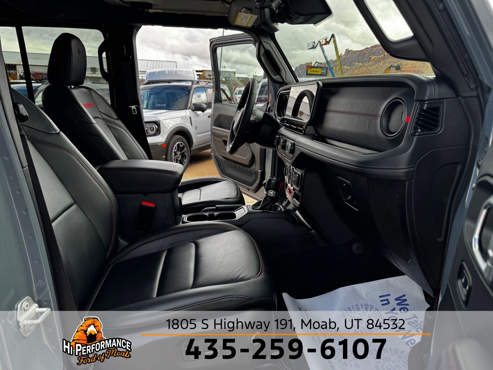Used 2024 Jeep Wrangler Unlimited Rubicon AWD/4WD image 39