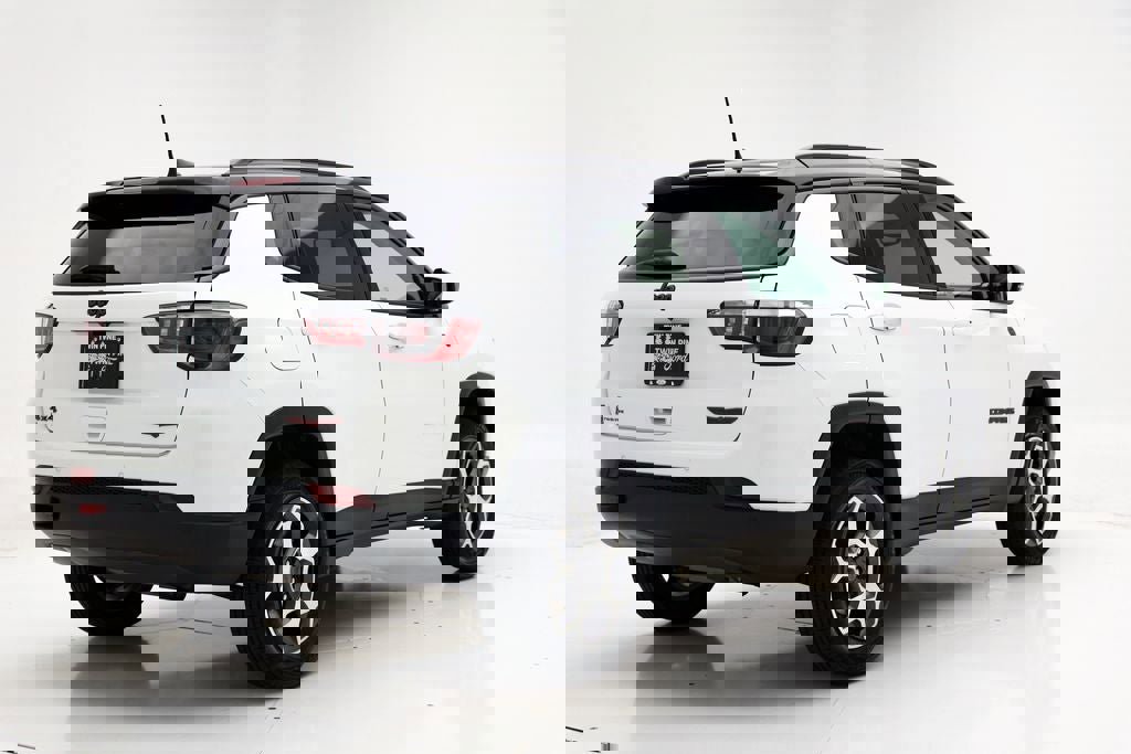 Used 2022 Jeep Compass Trailhawk w/ Sun and Sound Group image 8