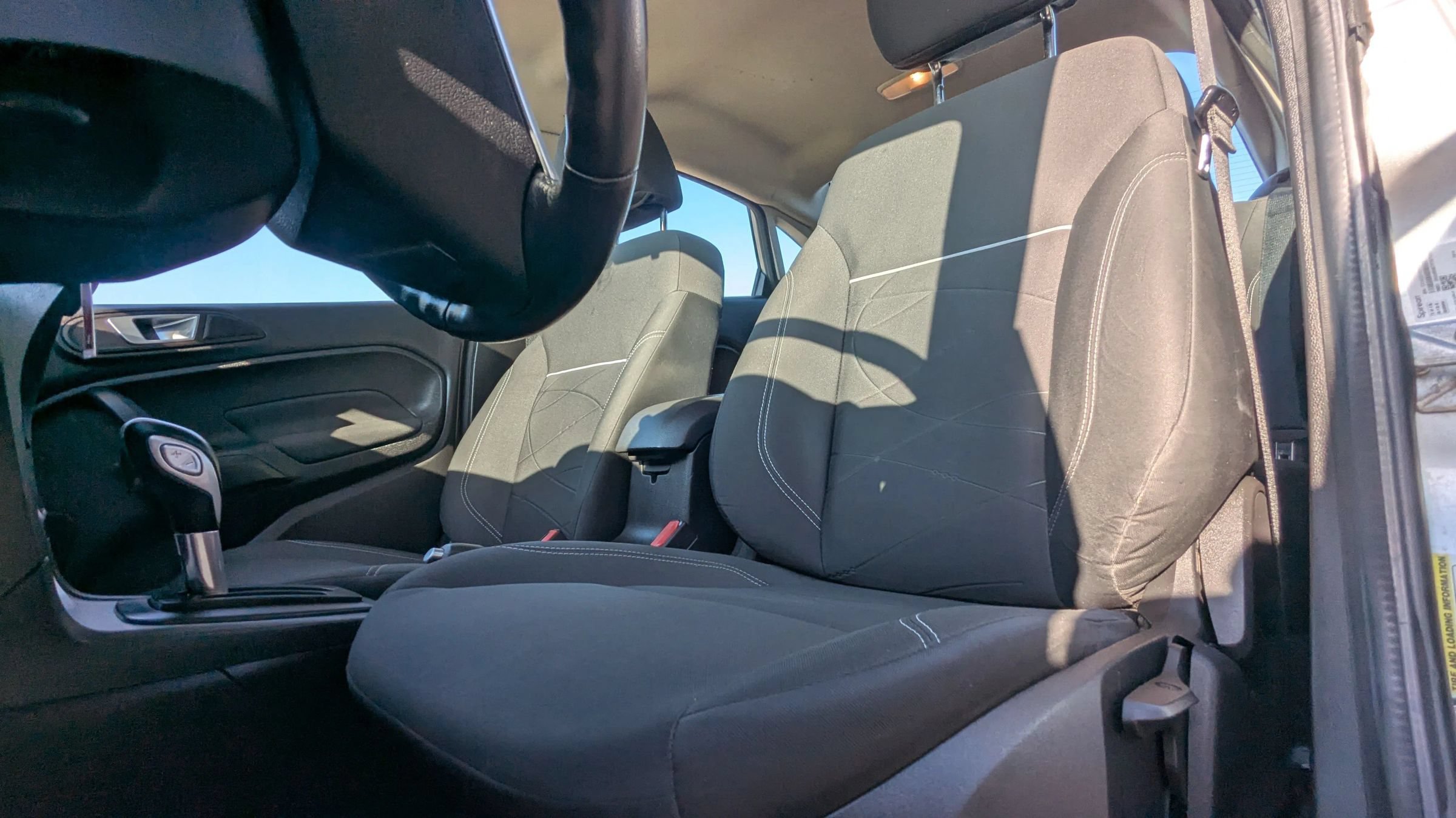 Used 2014 Ford Fiesta SE FWD image 12