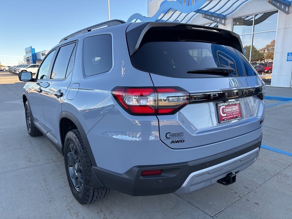 New 2025 Honda Pilot TrailSport image 5
