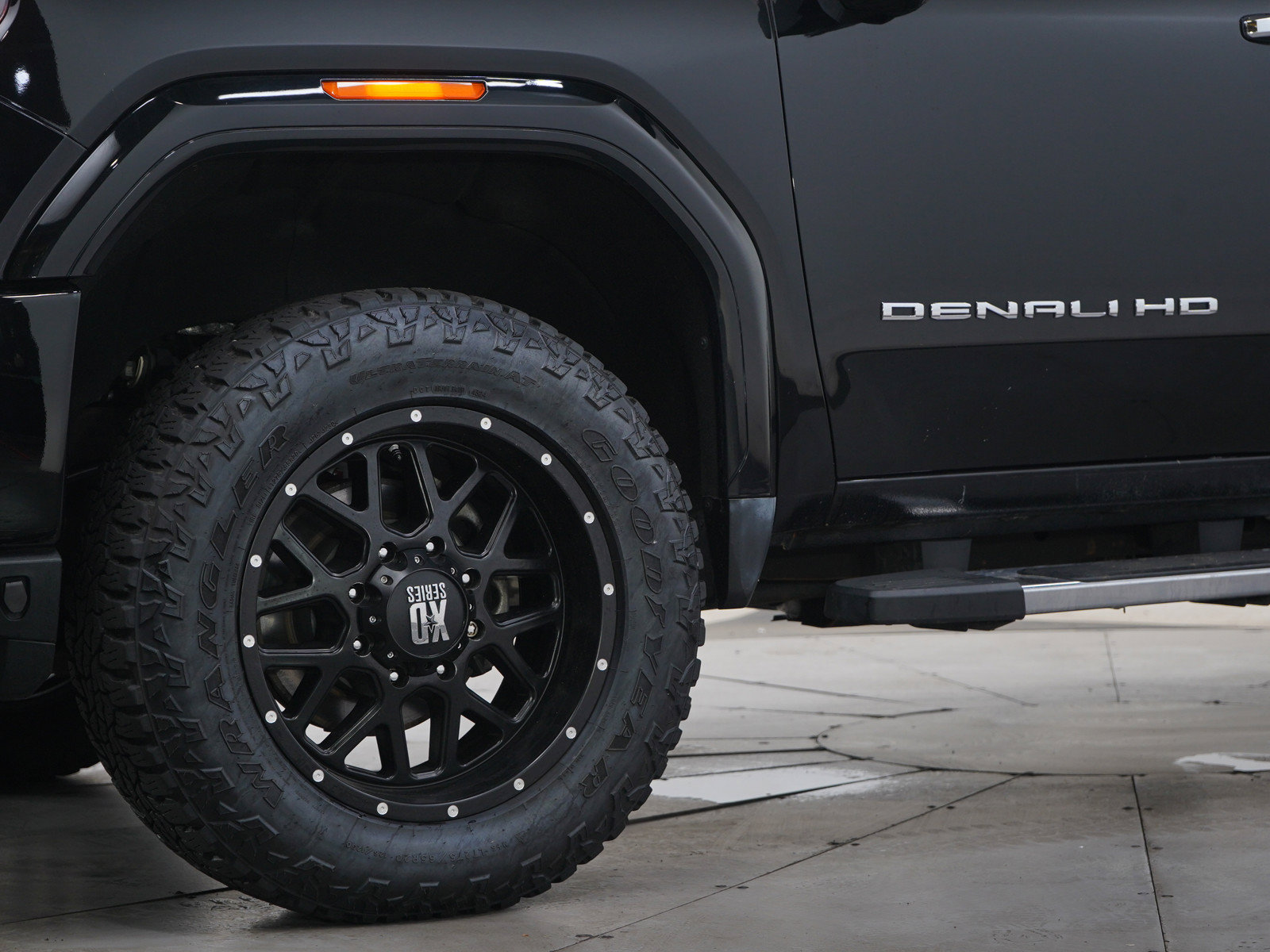 Used 2020 GMC Sierra 2500 Denali w/ Denali Ultimate Package AWD/4WD image 28