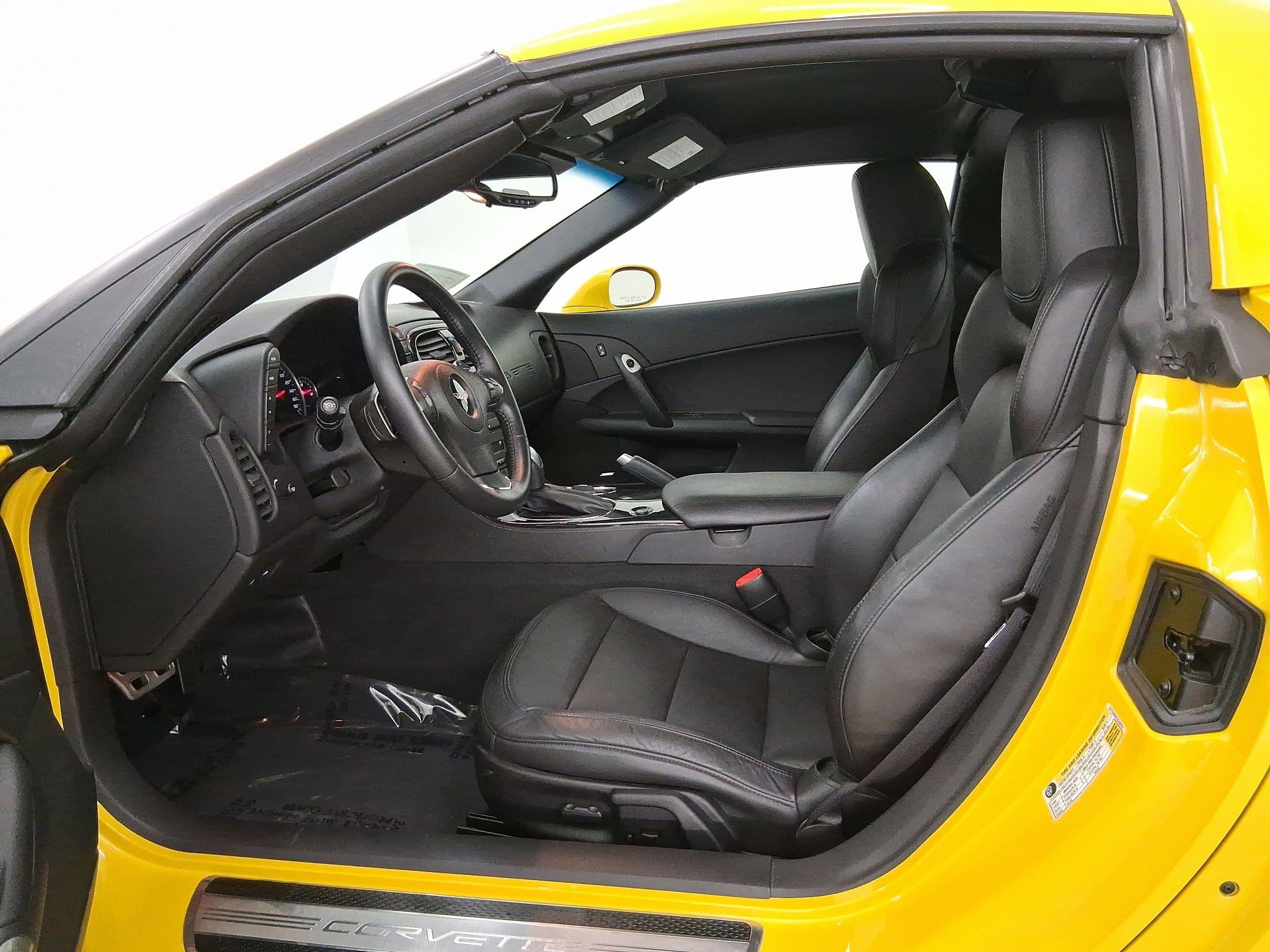 Used 2012 Chevrolet Corvette Coupe w/ 3LT Preferred Equipment Group image 5