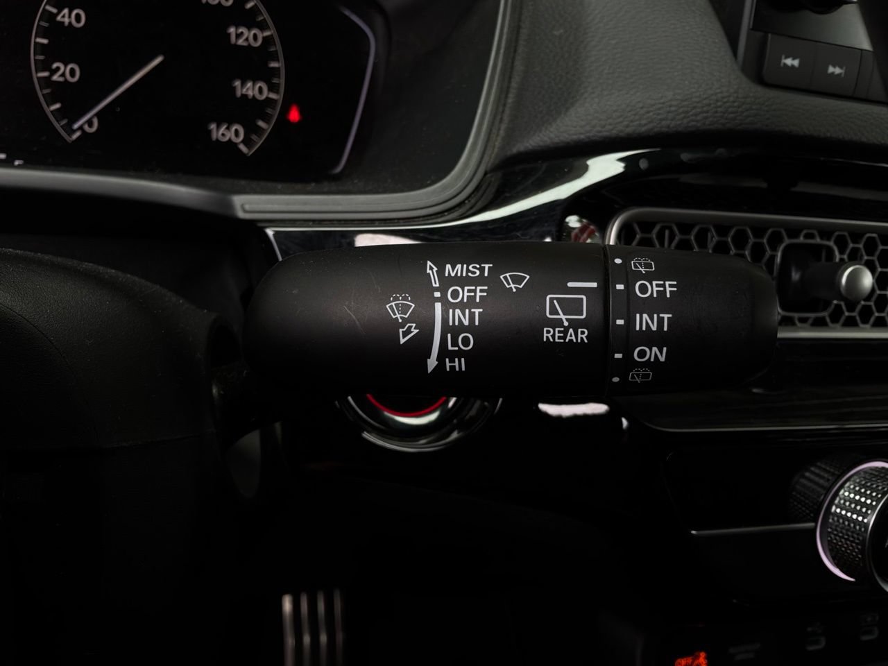 Used 2025 Honda Civic Sport image 32