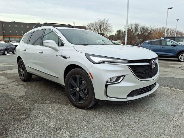 Certified 2023 Buick Enclave Essence w/ Experience Buick Package