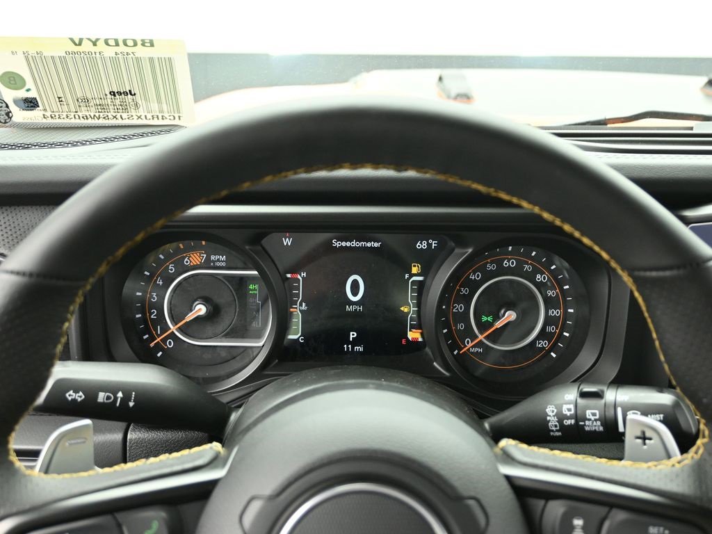 New 2025 Jeep Wrangler Unlimited Rubicon 392 image 31