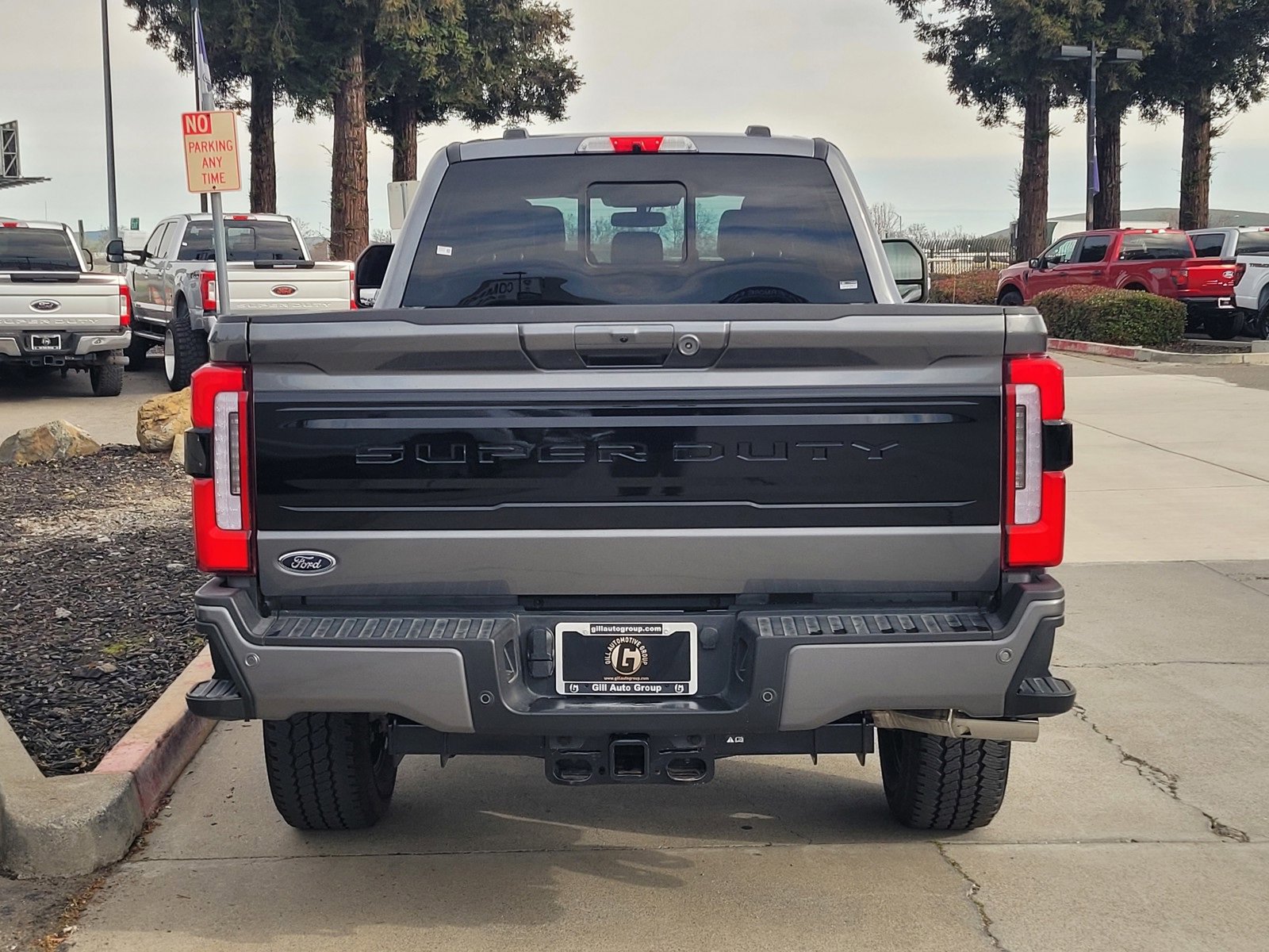 Used 2025 Ford F350 Platinum image 5