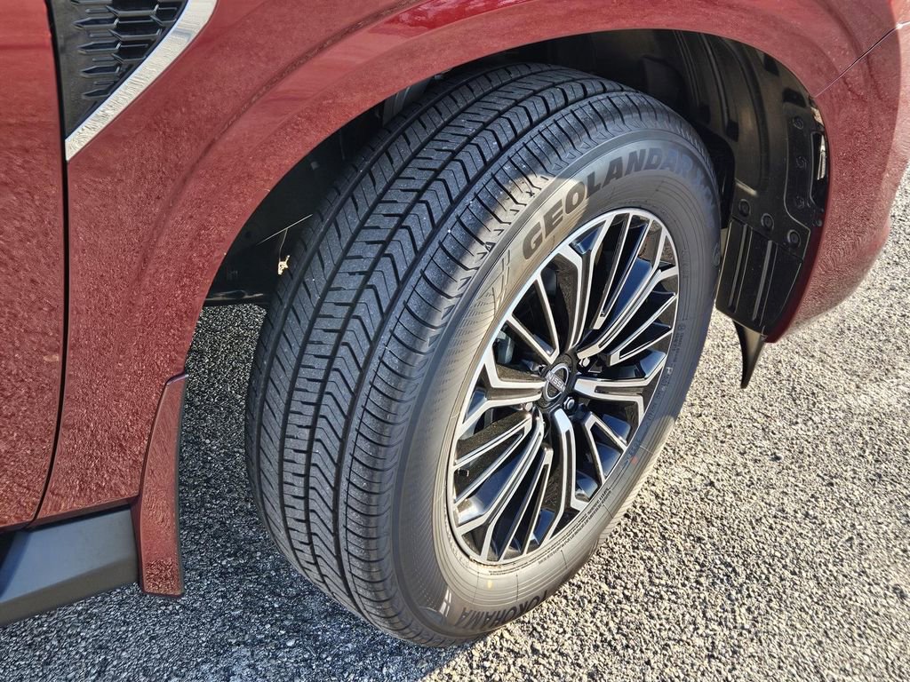 New 2026 Nissan Armada SL w/ Captain's Chari Seat Package image 4