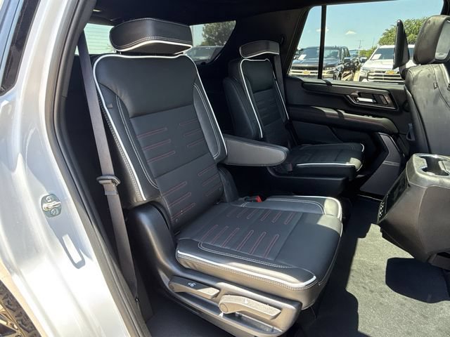 Used 2025 GMC Yukon AT4 Ultimate AWD/4WD image 31