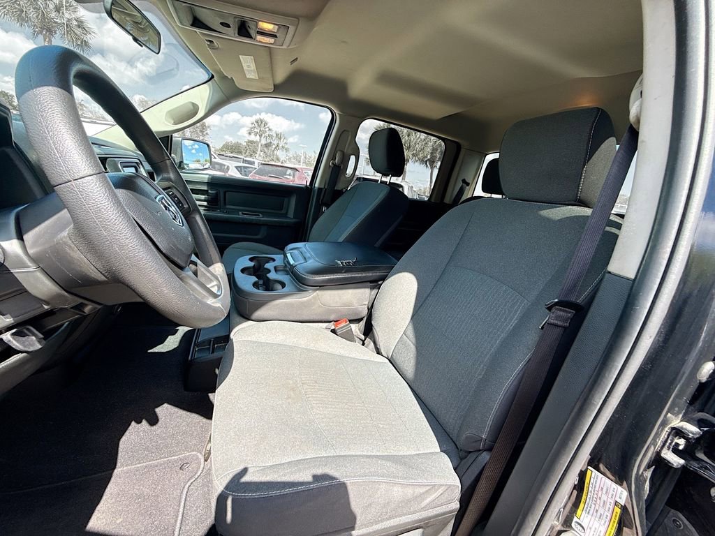 Used 2022 RAM 1500 Tradesman w/ Tradesman SXT Package RWD image 23