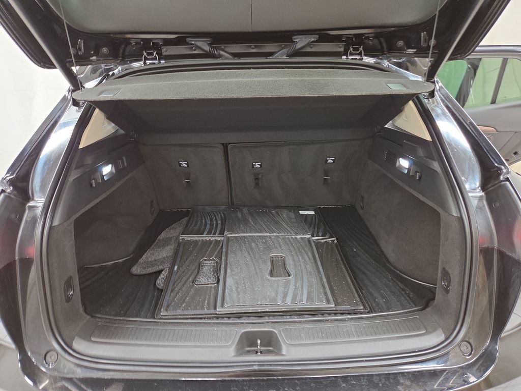 Used 2023 Buick Envision Avenir AWD/4WD image 9