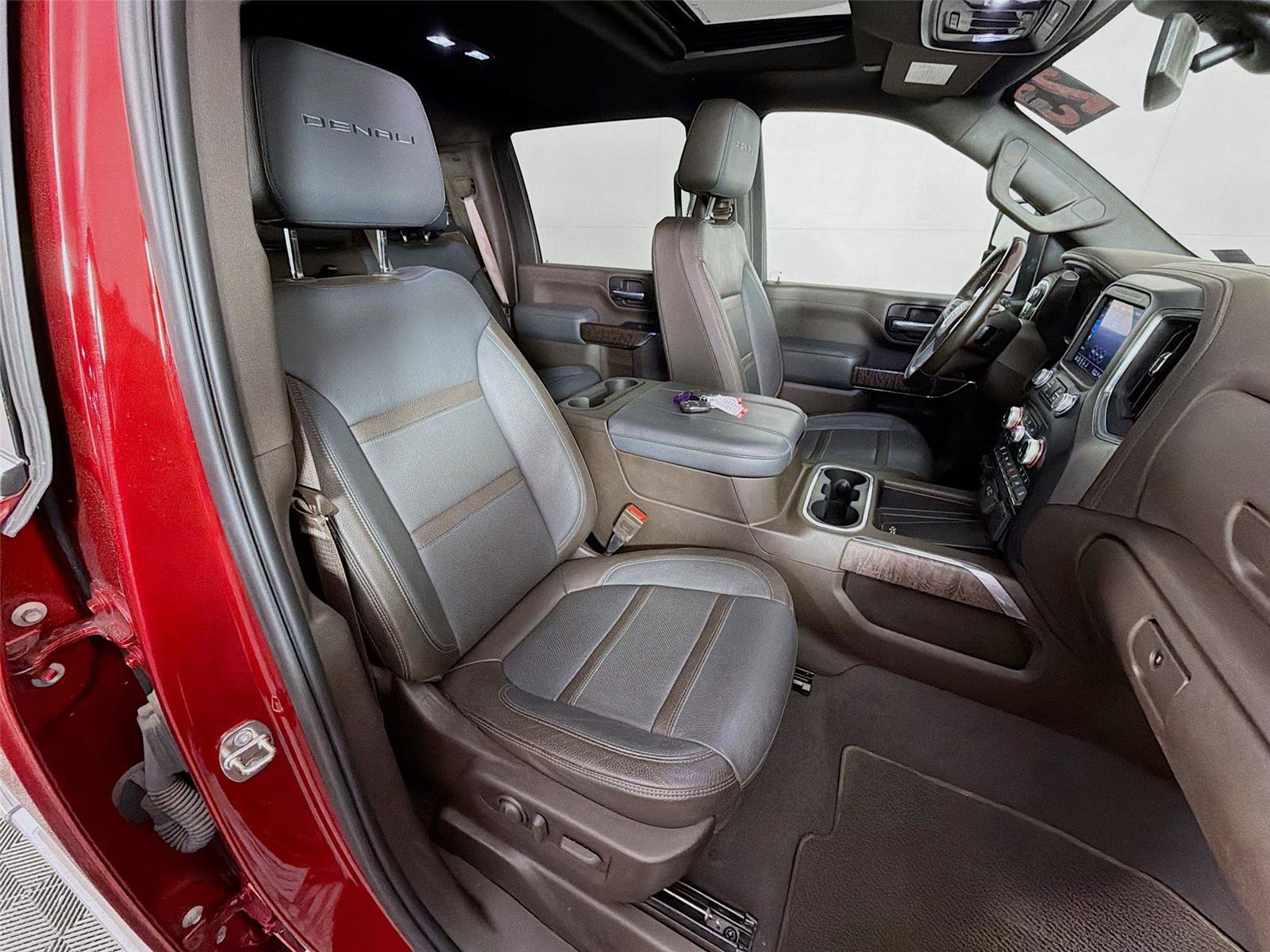 Used 2023 GMC Sierra 3500 Denali AWD/4WD image 30