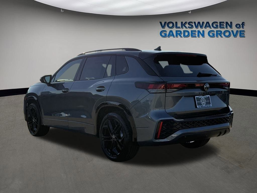 New 2026 Volkswagen Tiguan SE R-Line image 5
