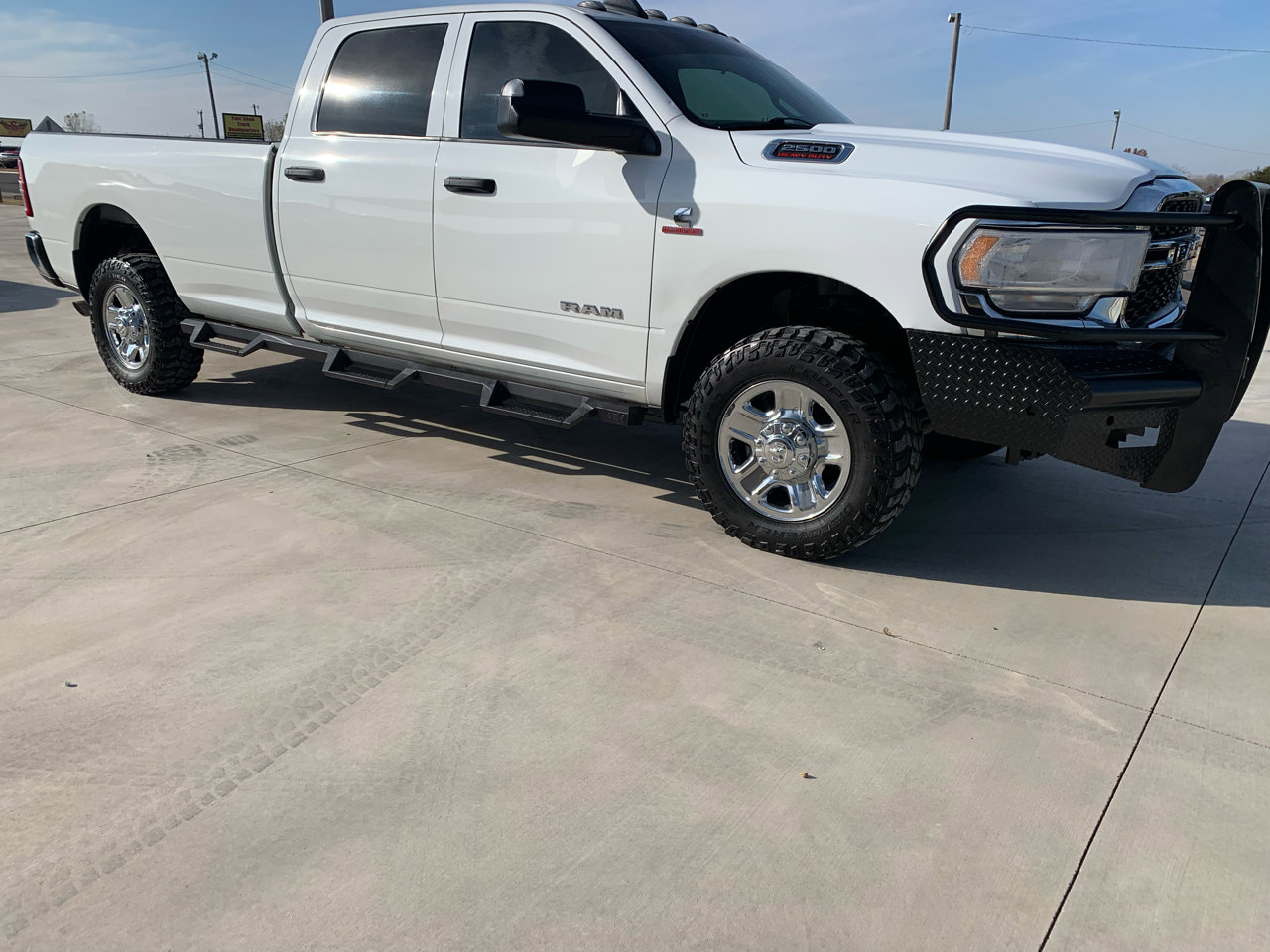 Used 2022 RAM 2500 Tradesman w/ Chrome Appearance Group image 1