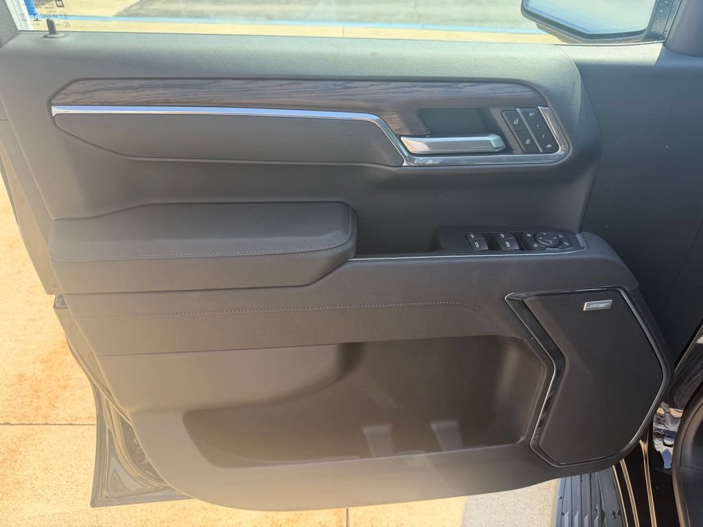 New 2026 GMC Sierra 1500 SLT w/ SLT Premium Package AWD/4WD image 11