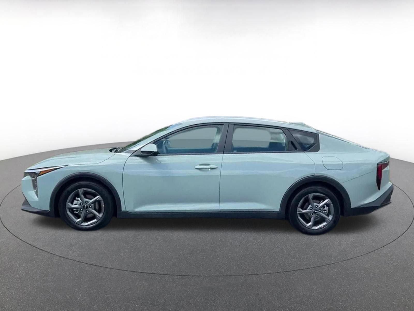 Used 2025 Kia K4 LXS FWD image 9