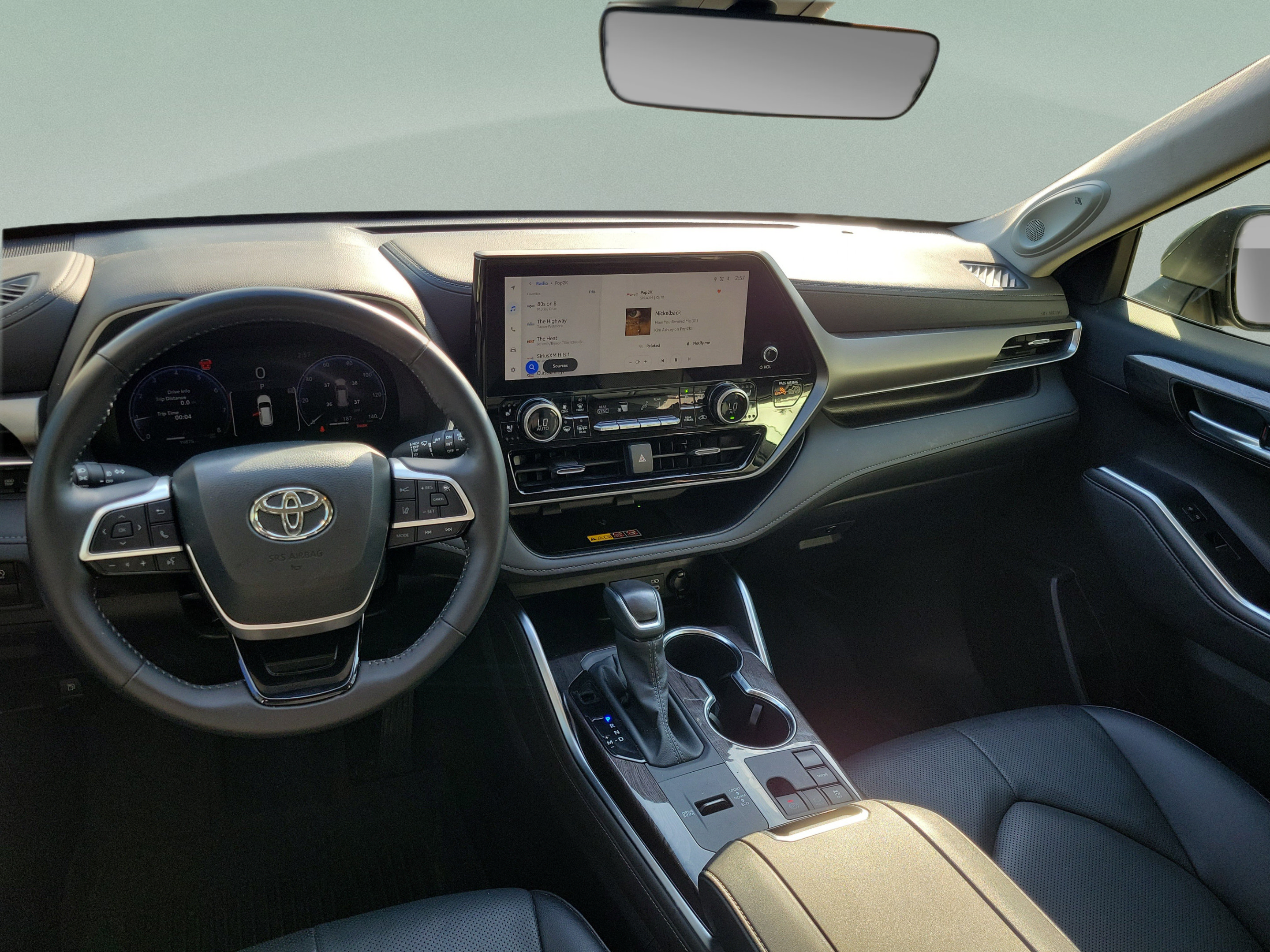 Certified 2025 Toyota Highlander Limited FWD image 21