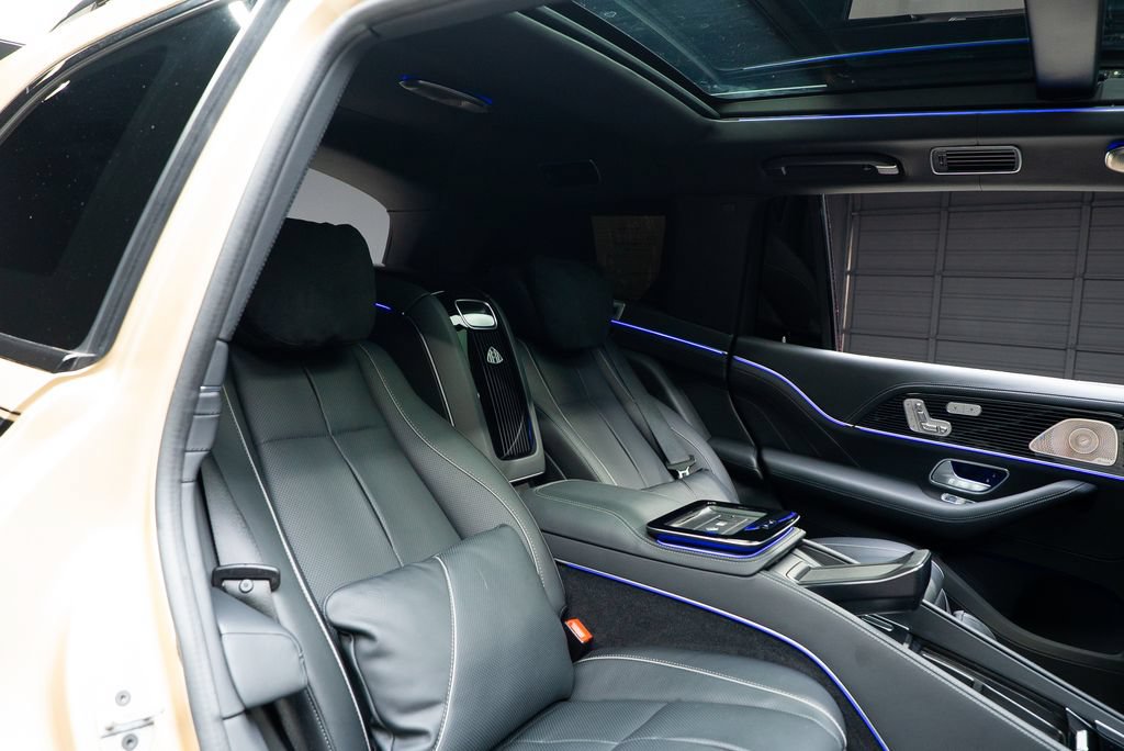 Used 2023 Mercedes-Benz Maybach GLS 600 4MATIC image 62