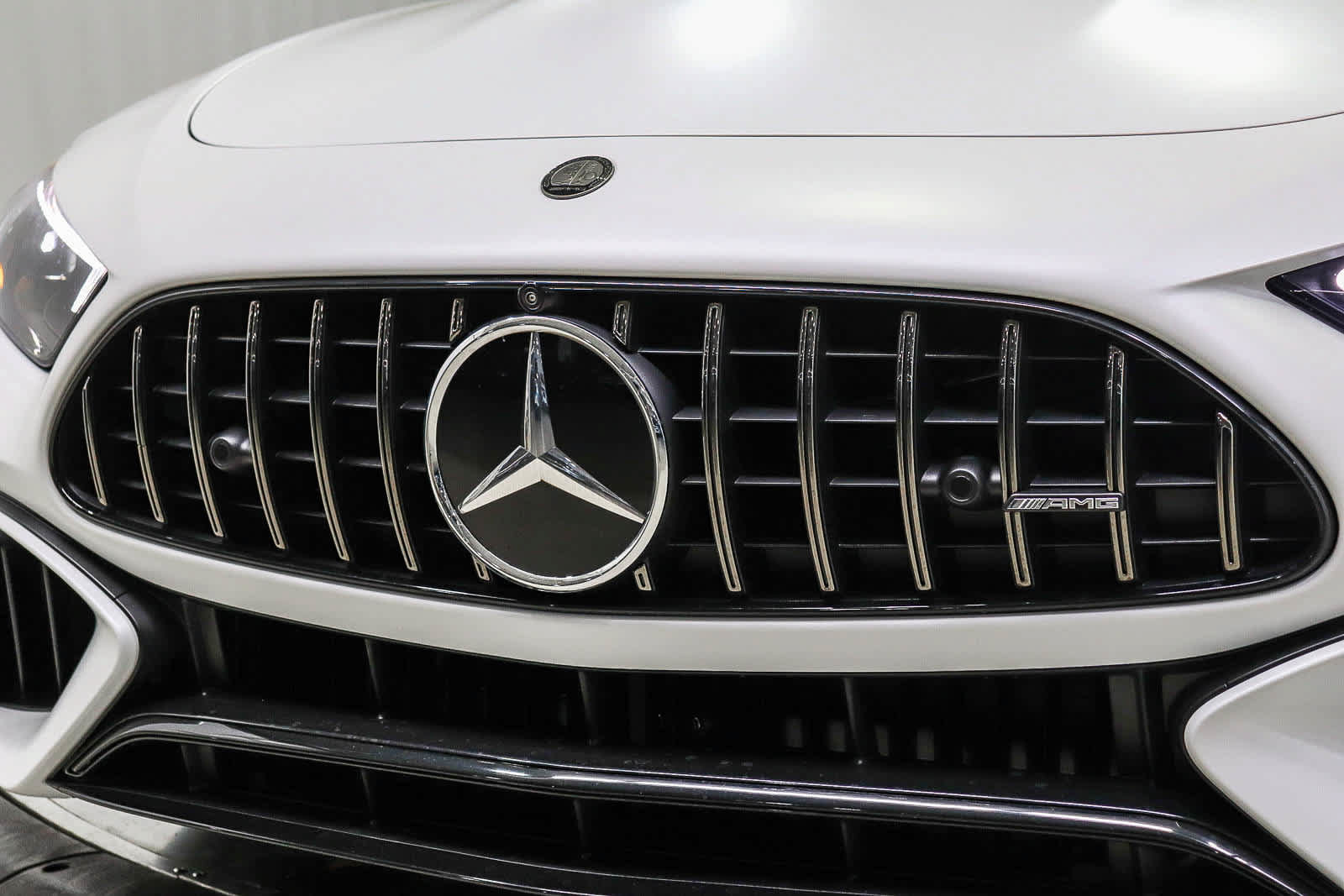 New 2027 Mercedes-Benz SL 55 AMG 4MATIC image 14